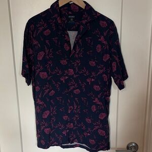 Men’s floral button down monument size M like new condition